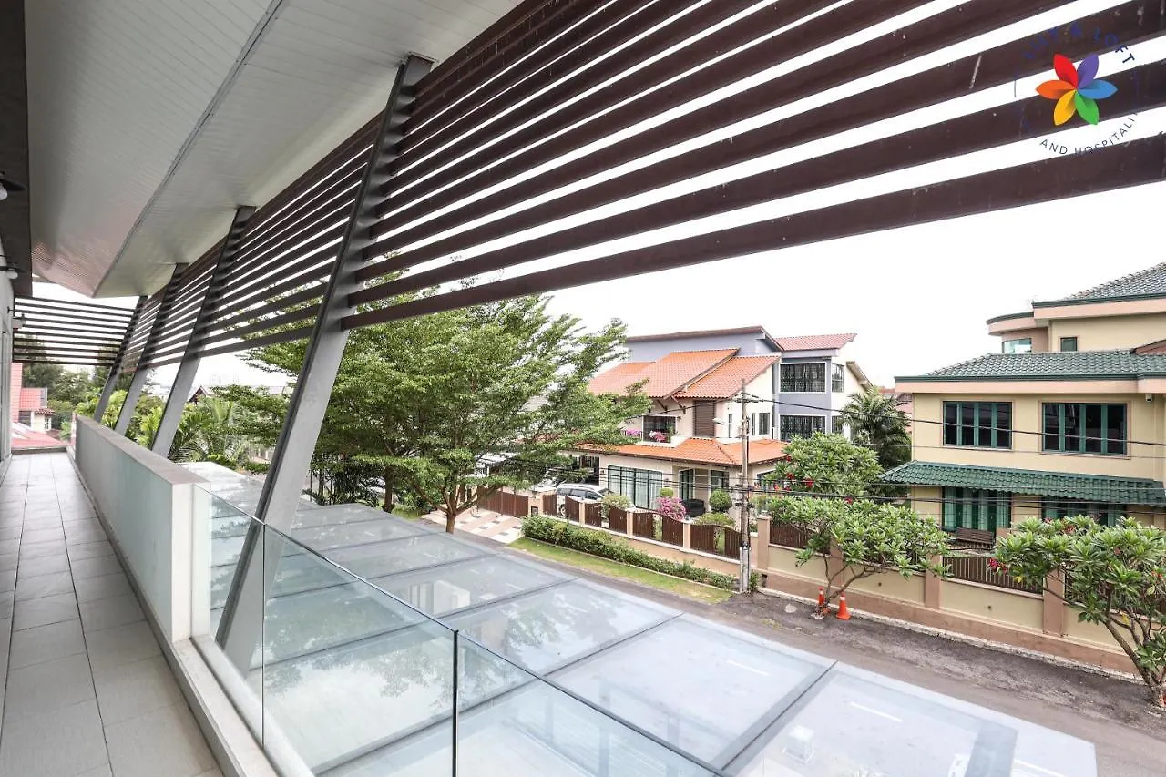 Private Studio In Bungalow By Lilyandloft Subang Jaya Malaysia